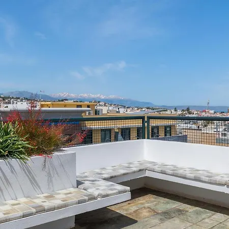 Panoramic View Roof Garden Apartment *